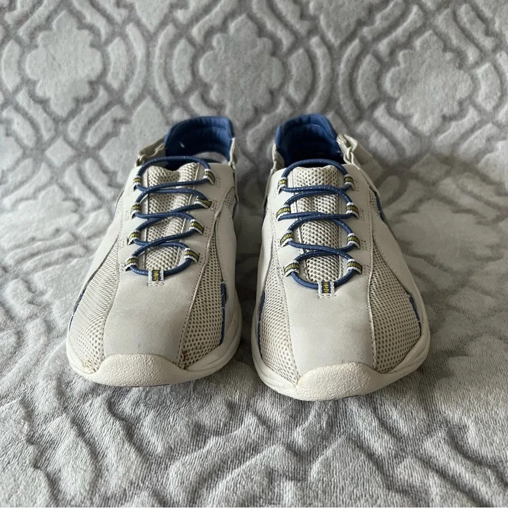 SJB Active by St. John’s Bay White Sneakers 7.5M - Picture 3 of 13